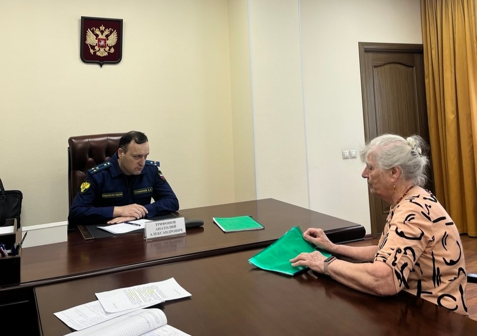 Исполняющий обязанности прокурора Мурманской области Анатолий Трифонов провёл прием граждан в Приёмной Президента Российской Федерации