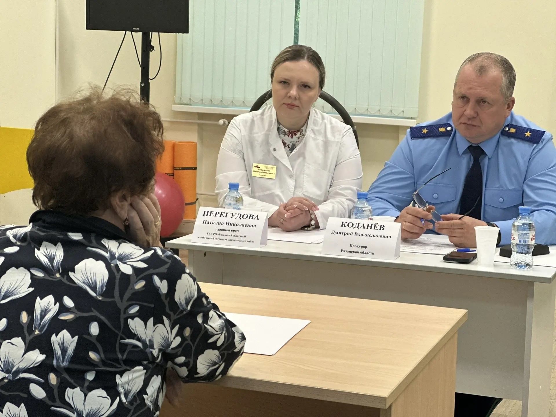 Прокурор области провел личный прием граждан в Рязанском областном госпитале для ветеранов войн